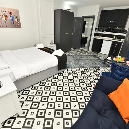 Port Hotel